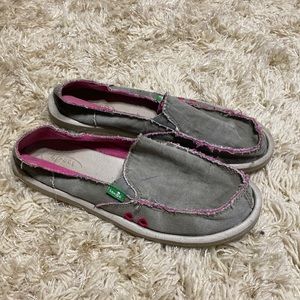 Sanuk Size 7
